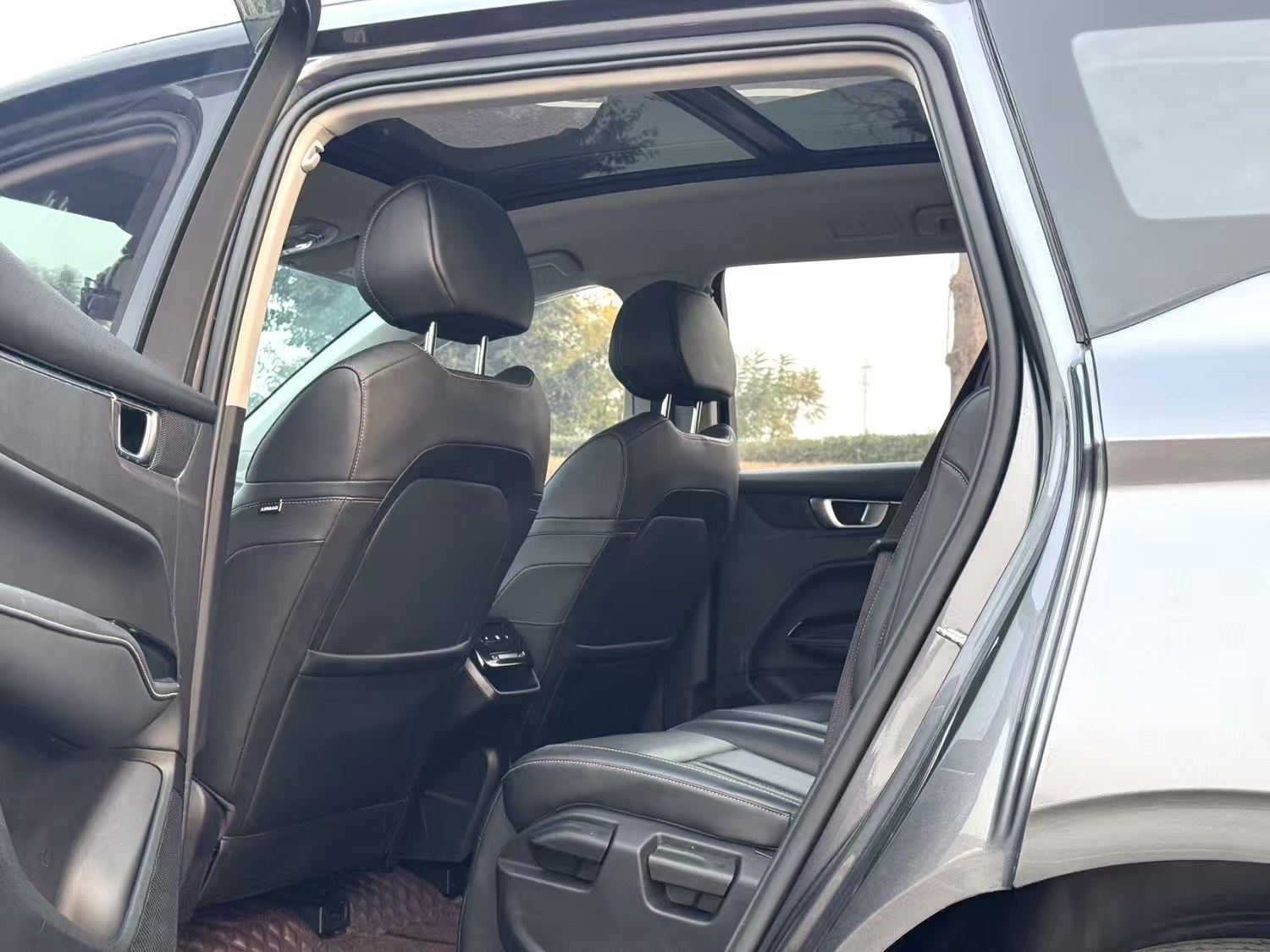 Yichun Xingyue Paipai Car Trading Co., Ltd