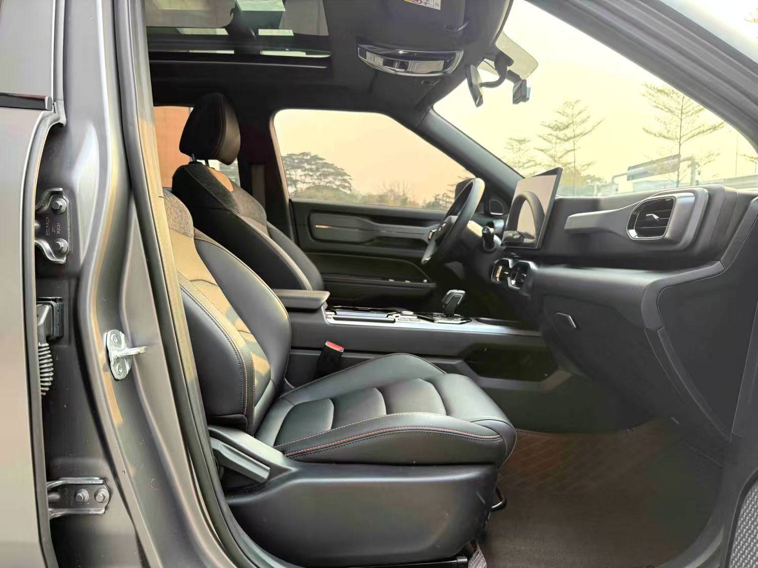 Chengdu Lushengda Automobile Service Co., Ltd.