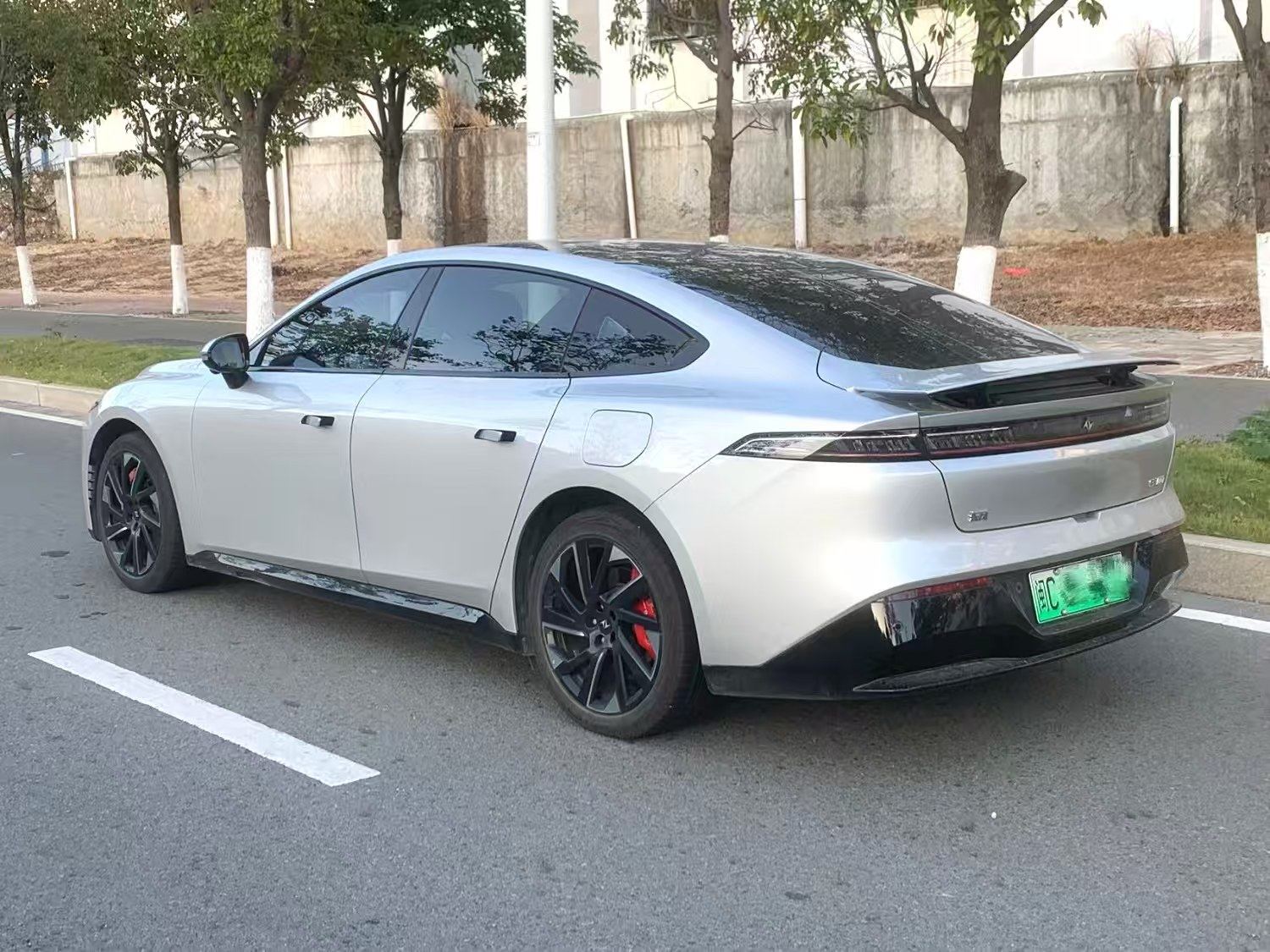 Chengdu Lushengda Automobile Service Co., Ltd.