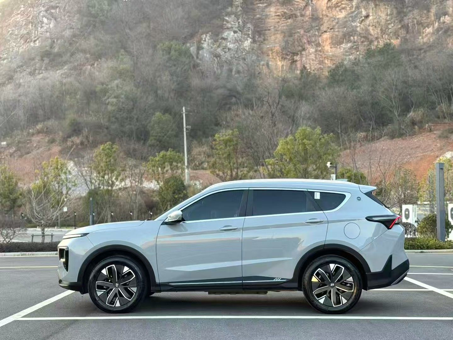 Chengdu Lushengda Automobile Service Co., Ltd.