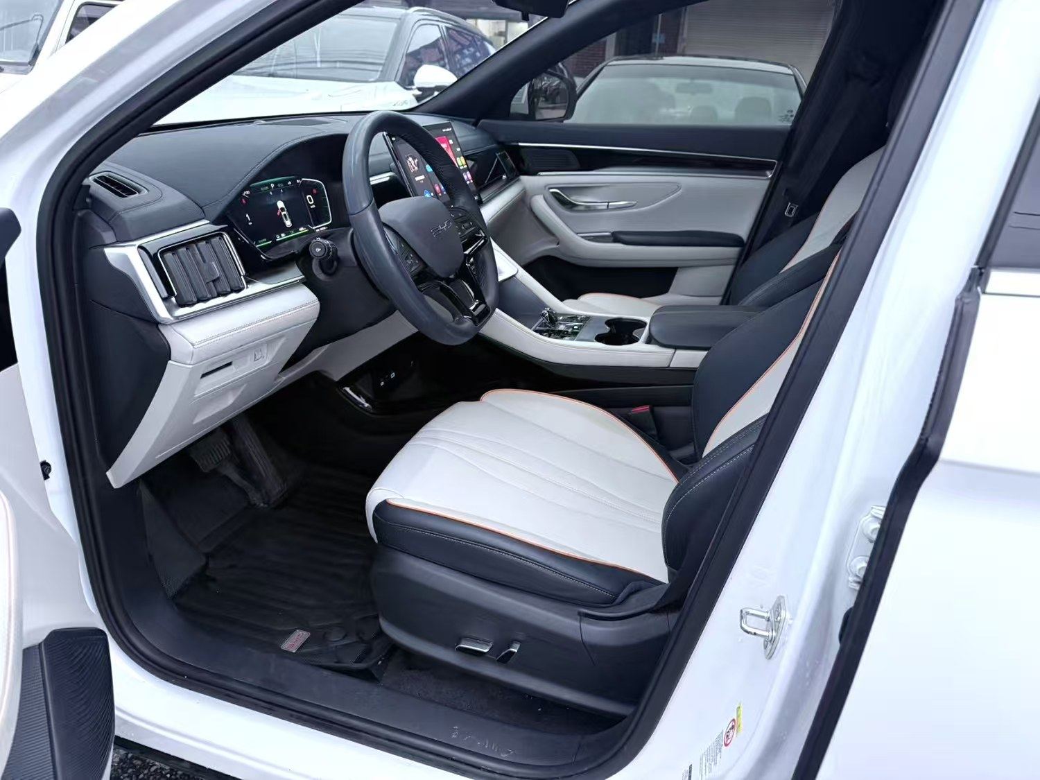 Chengdu Lushengda Automobile Service Co., Ltd.