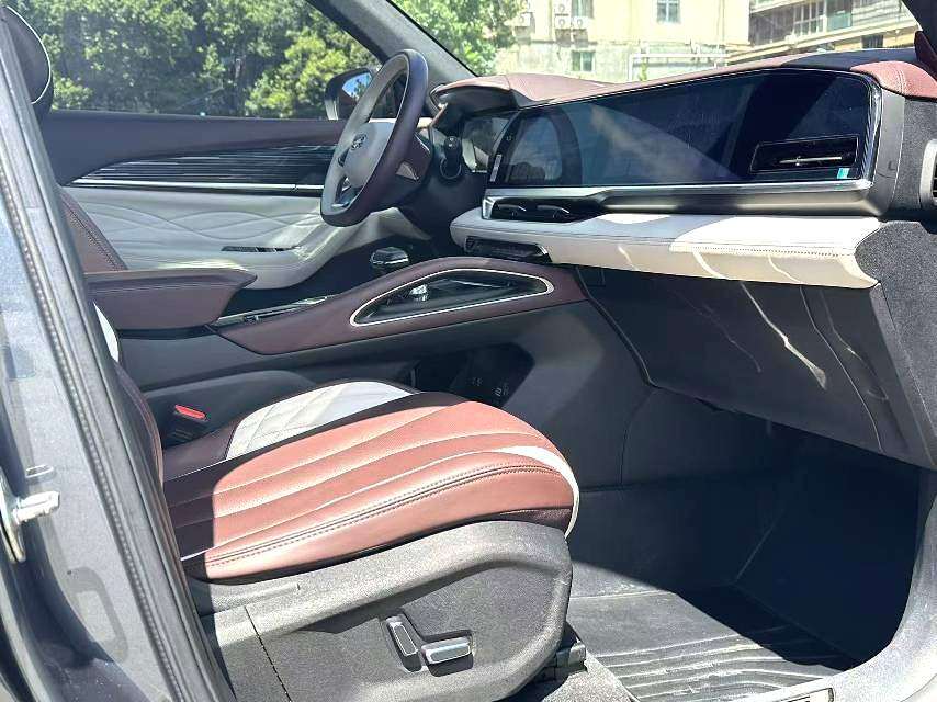 Chengdu Lushengda Automobile Service Co., Ltd.