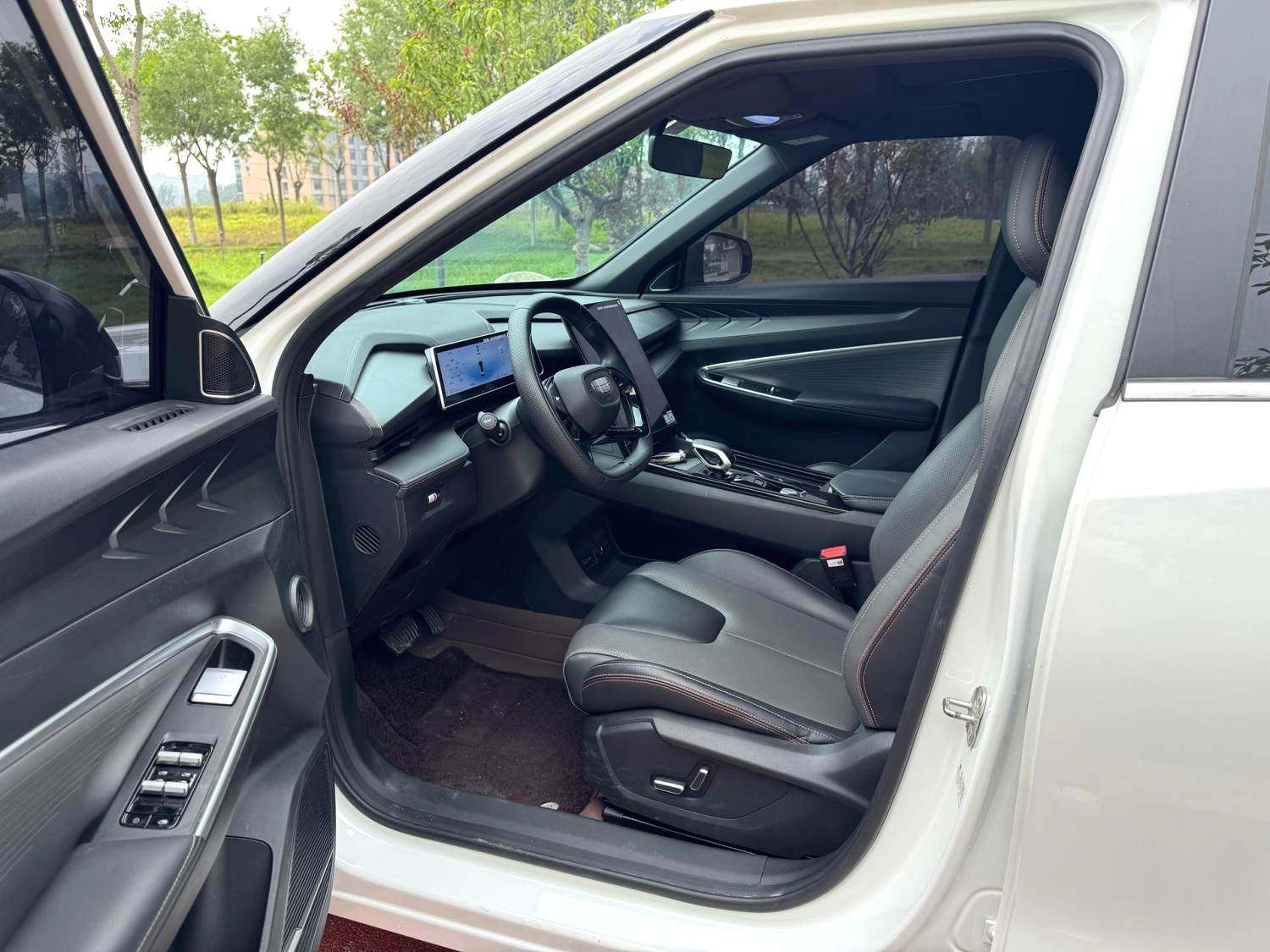Chengdu Lushengda Automobile Service Co., Ltd.