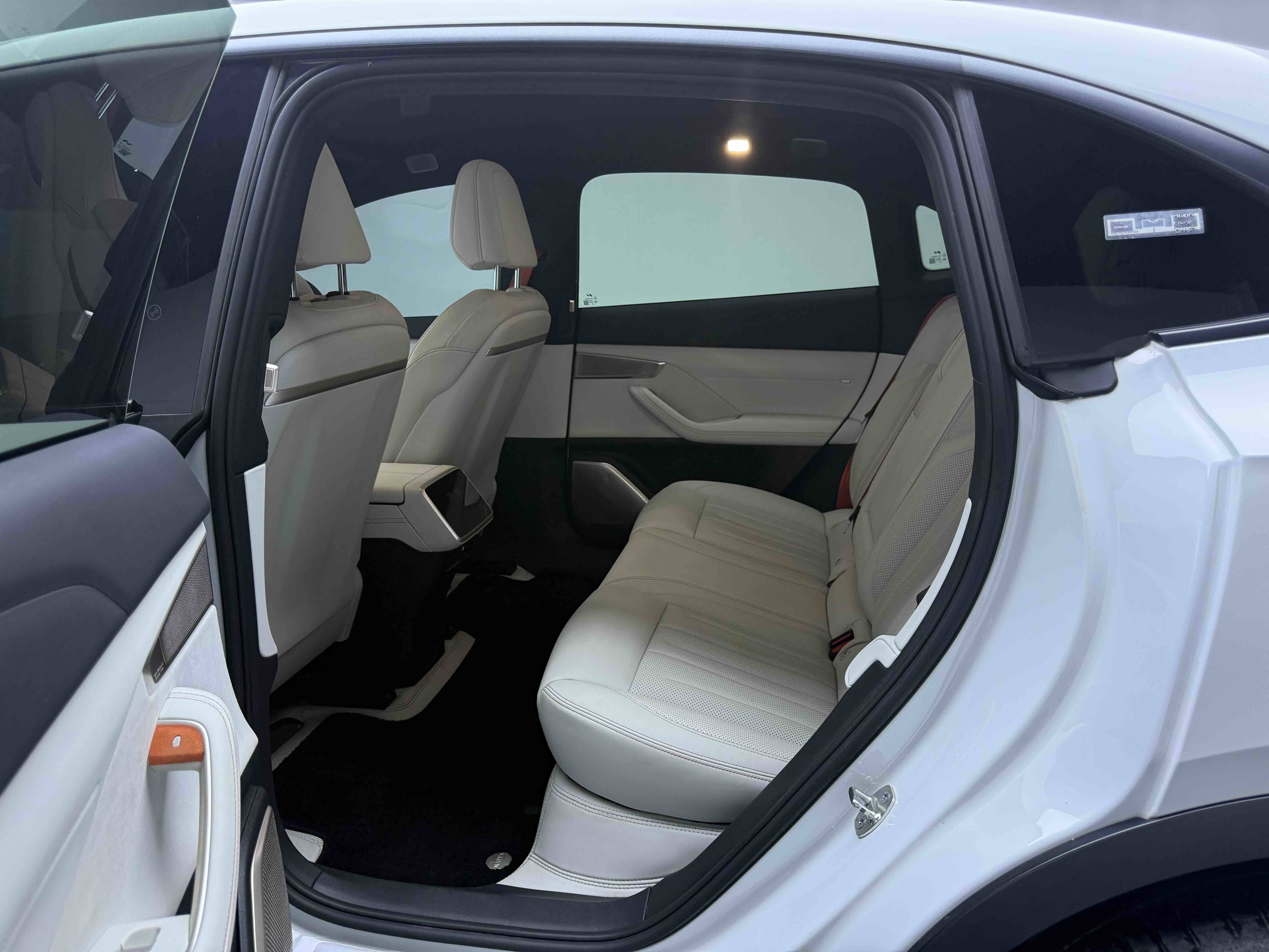 Chengdu Lushengda Automobile Service Co., Ltd.