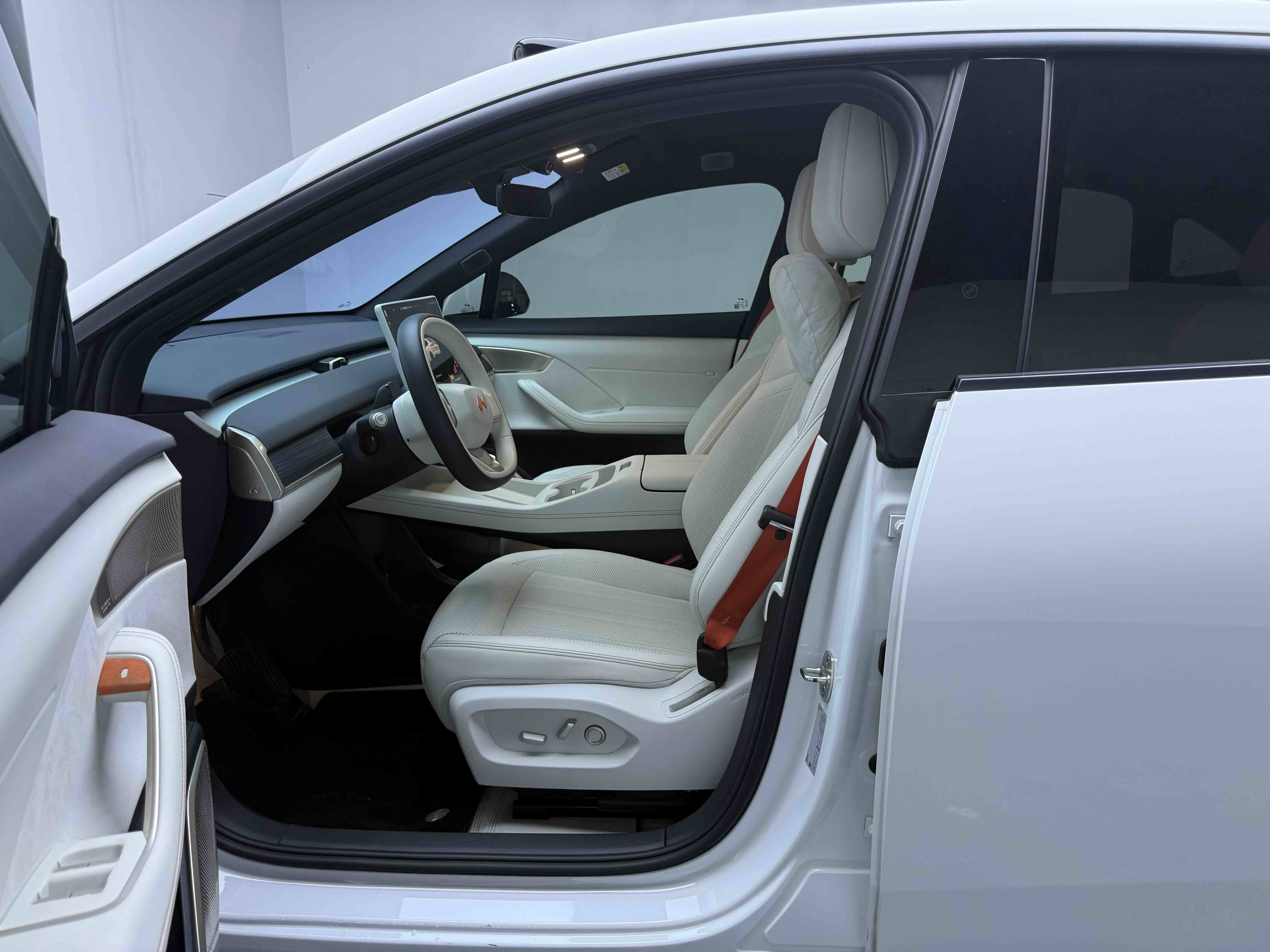 Chengdu Lushengda Automobile Service Co., Ltd.