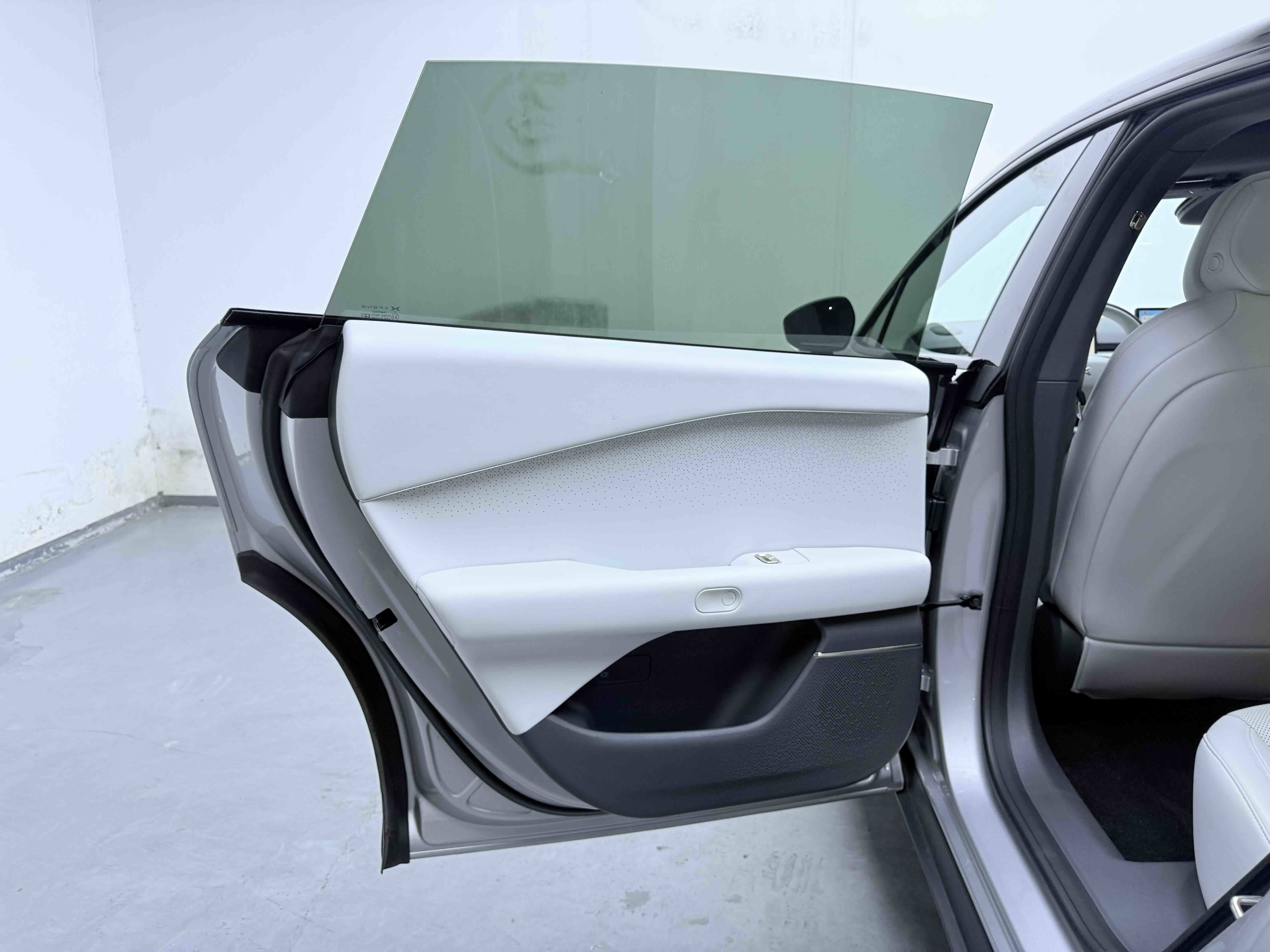 Chengdu Lushengda Automobile Service Co., Ltd.