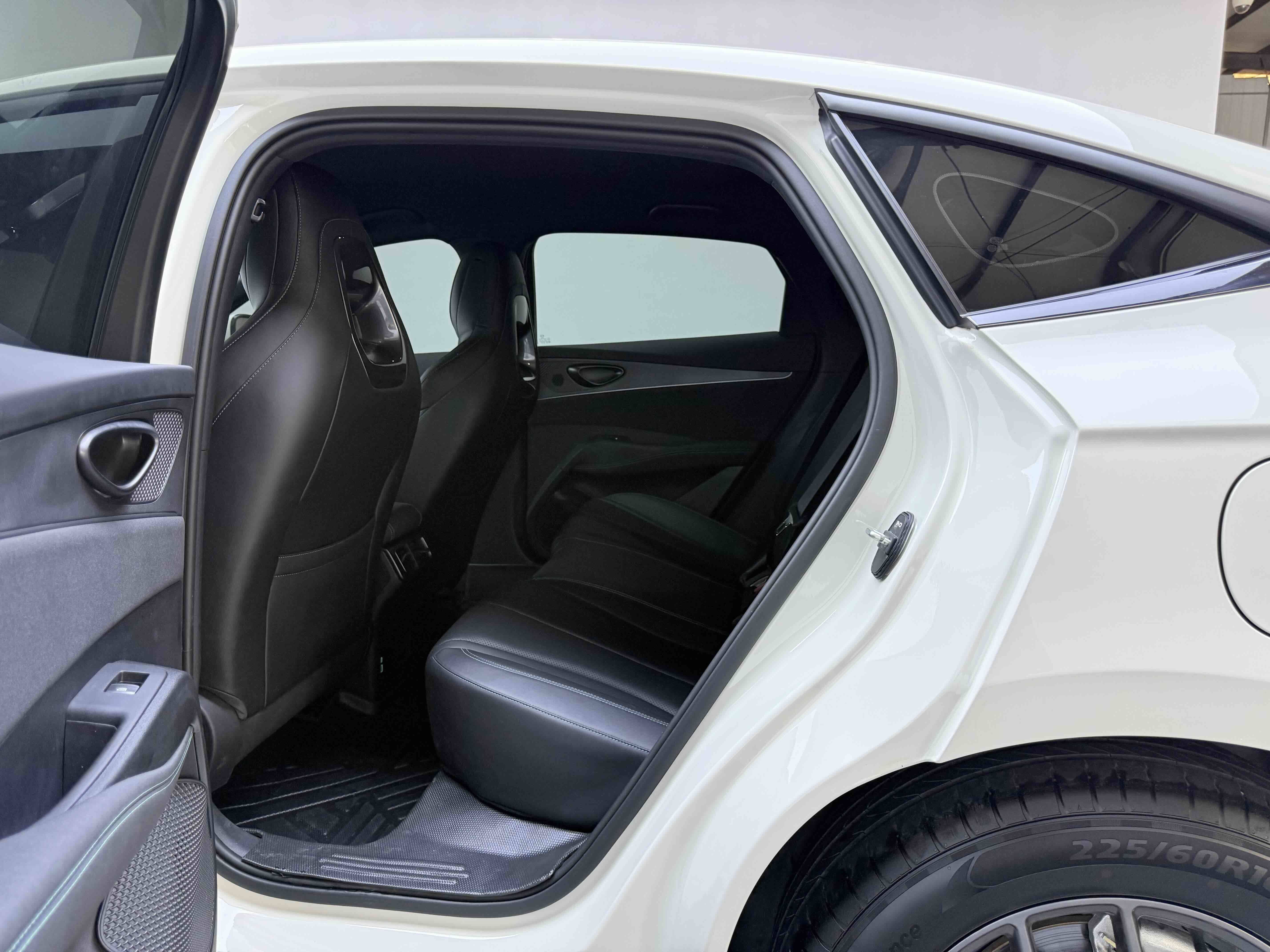 Chengdu Lushengda Automobile Service Co., Ltd.