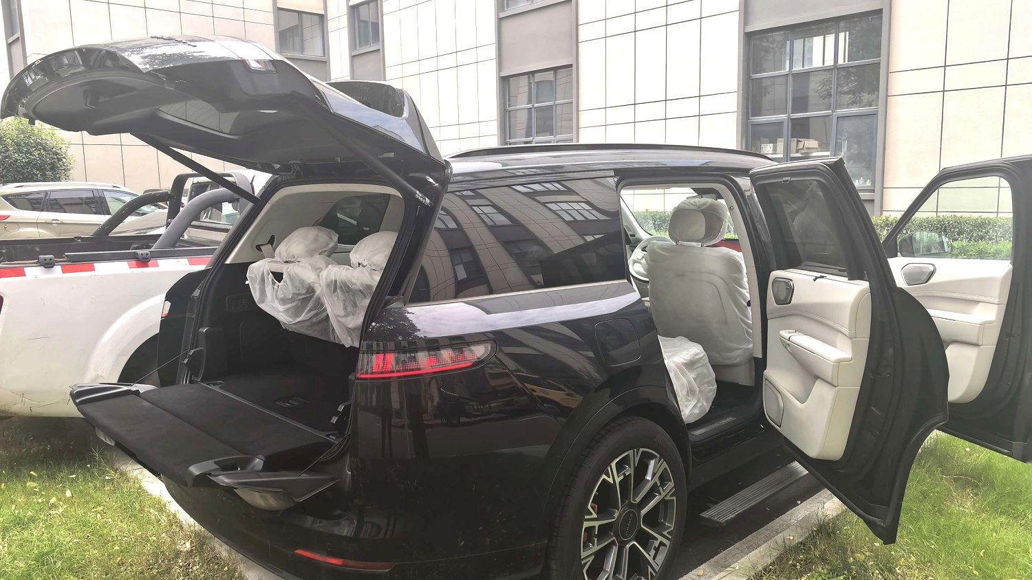 Chengdu Lushengda Automobile Service Co., Ltd.